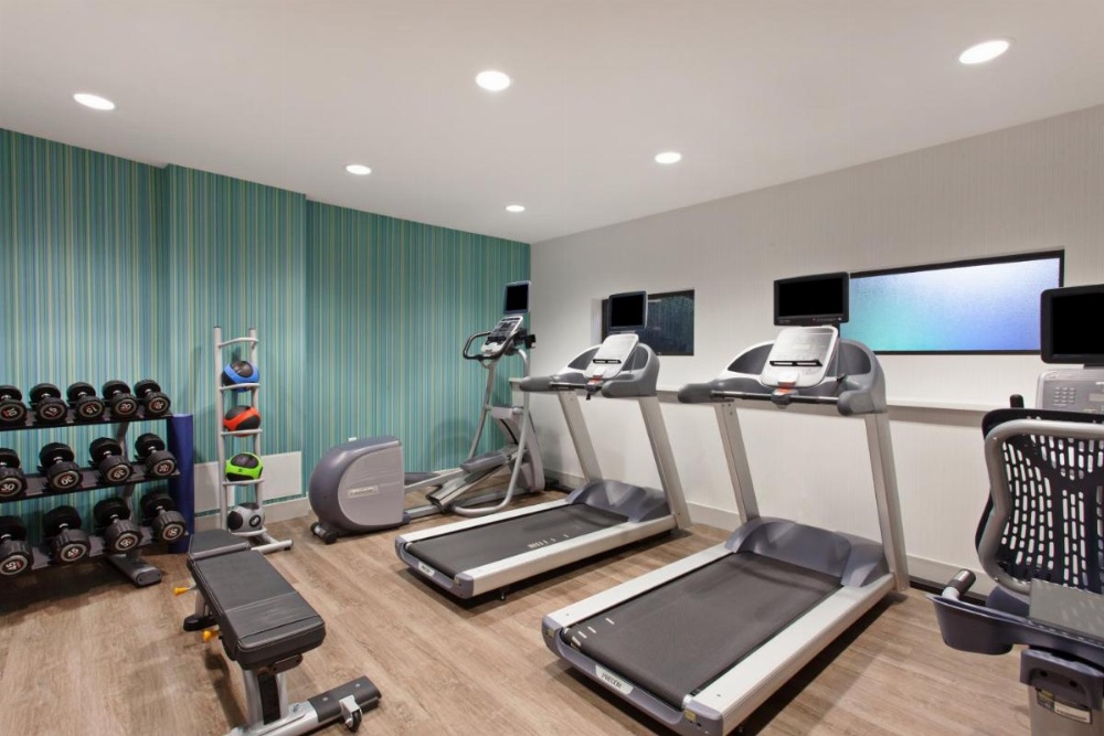 Holiday Inn Express West Los Angeles-Santa Monica, an IHG Hotel Image 16